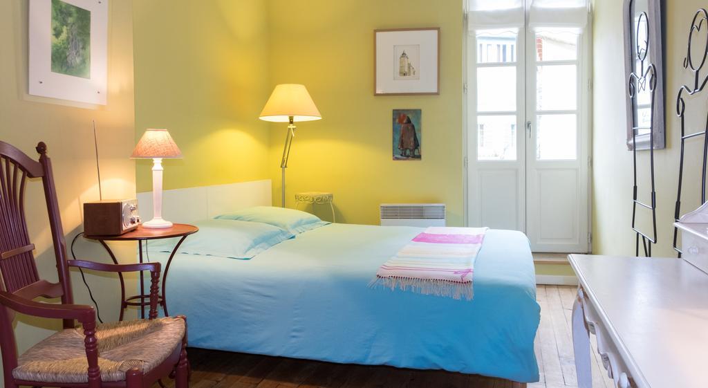 バニエール・ド・ビゴール Les Petites Vosges Bed & Breakfast 部屋 写真