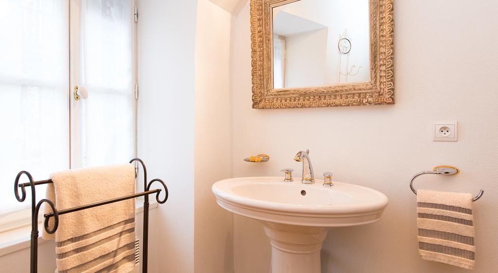 バニエール・ド・ビゴール Les Petites Vosges Bed & Breakfast 部屋 写真