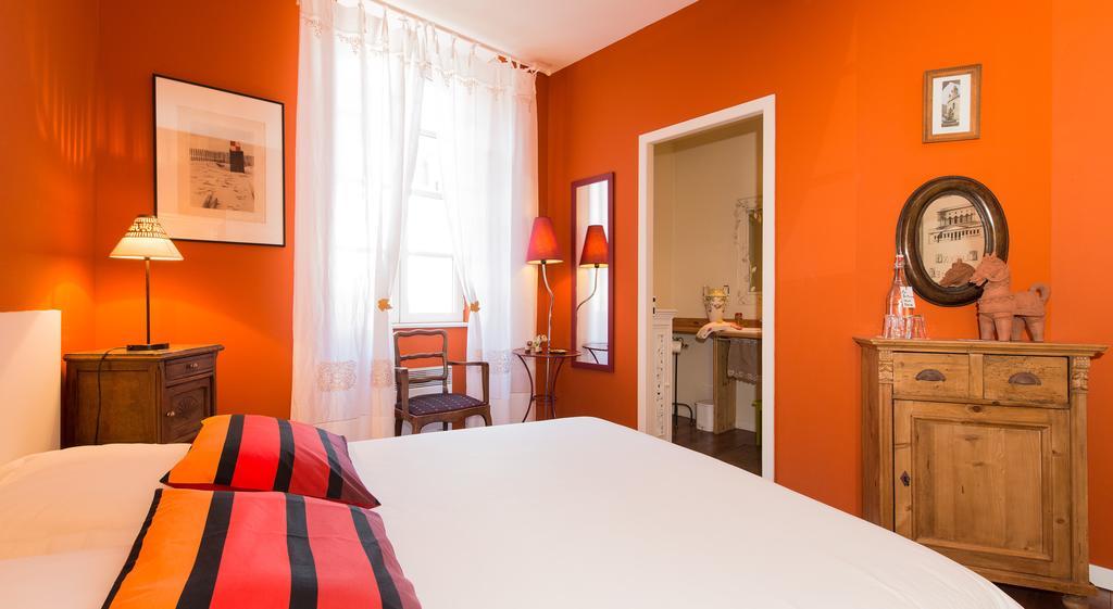 バニエール・ド・ビゴール Les Petites Vosges Bed & Breakfast 部屋 写真