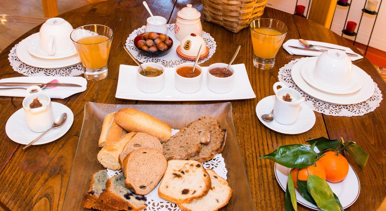 バニエール・ド・ビゴール Les Petites Vosges Bed & Breakfast エクステリア 写真